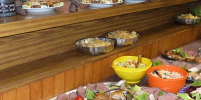 Photo du repas 2017 Accueillir et Partager